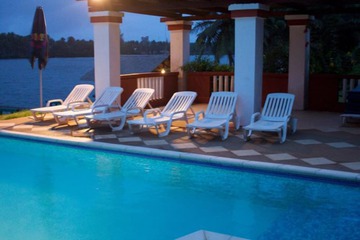 Infinity pool