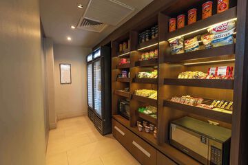 Snack bar