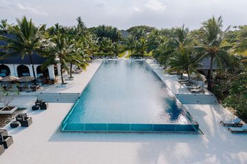 Infinity pool