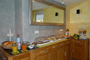 Photo 34