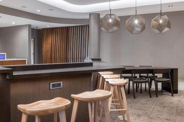 Bar/lounge