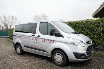Airport shuttle