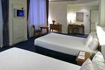 Photo 48