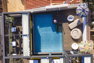Rooftop pool