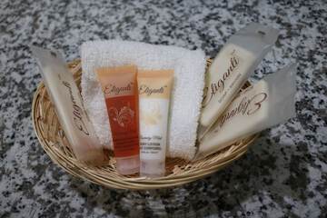 Bathroom amenities