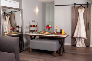 Ballroom/Hall 57 of 62