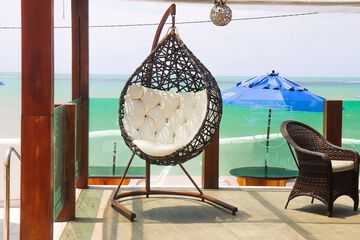 Poolside bar