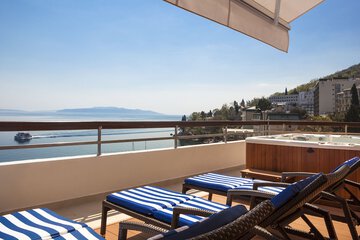 Sundeck