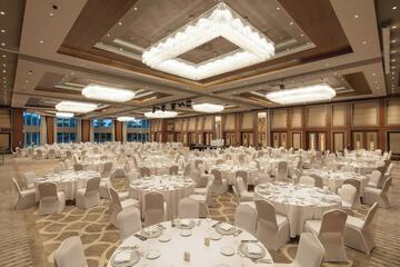 Banquet hall