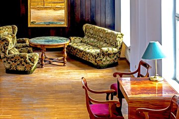 Lobby sitting area