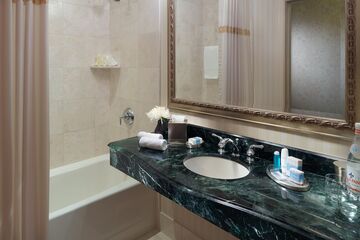 Room 121 of 155