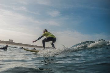 Surfing/boogie boarding