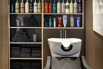 Hair salon