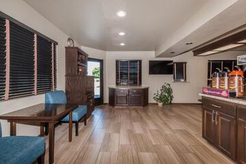 Hotel Interior 5 of 20