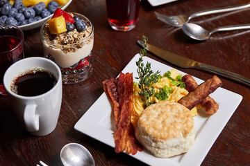 Breakfast/Coffee Service 28 of 31