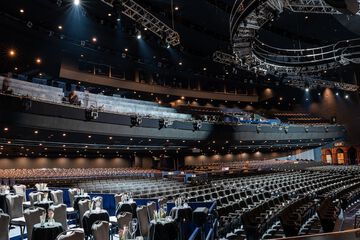 Entertainment 53 of 68