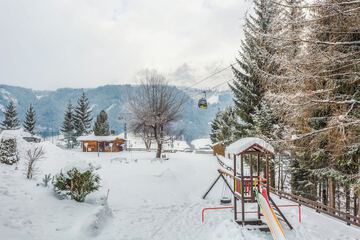 Children's play area - outdoor