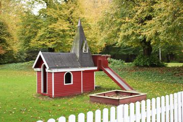 Children's play area - outdoor