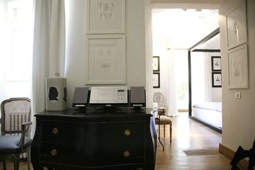 Room amenity