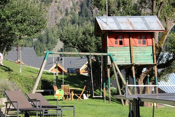 Children's play area - outdoor
