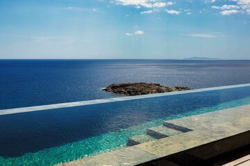 Infinity pool