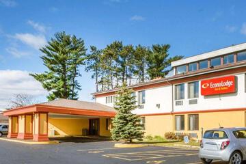 Econo Lodge Inn & Suites Stevens Point
