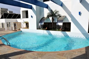 Rooftop pool