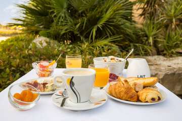 Breakfast meal