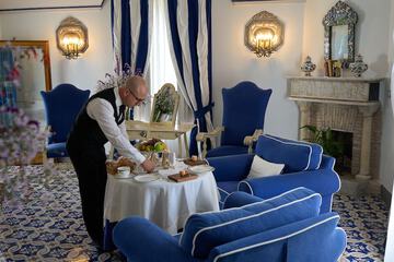 Room service - dining