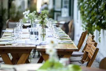 Outdoor dining