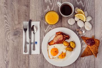 Breakfast meal