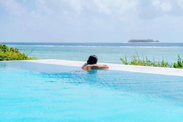 Infinity pool