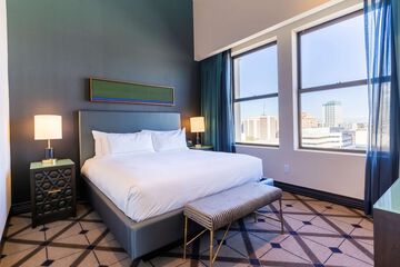 Room 21 of 53