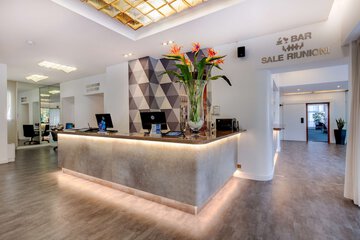 Concierge desk
