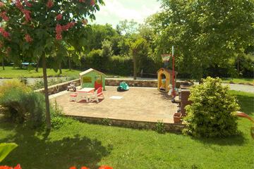 Children's play area - outdoor