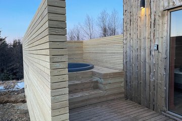Private spa tub