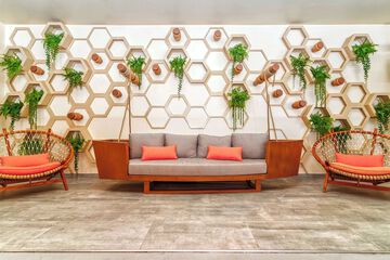 Hotel Interior 22 of 201