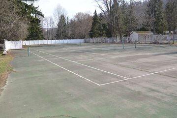 Tennis court