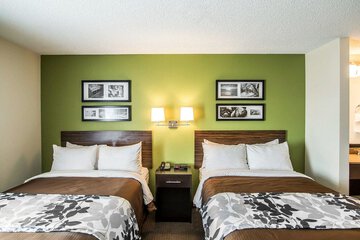 Room 15 of 33