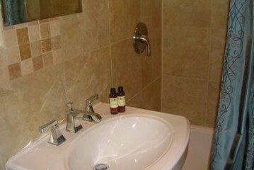  Herrick Guest Suites 18th Street Apartment 6