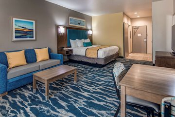 Room 11 of 36