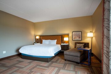 Room 18 of 28