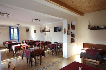 Food court
