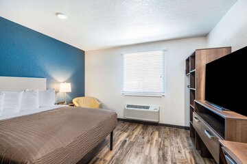 Room 15 of 25
