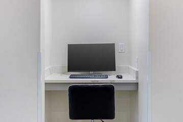 Business Center 30 of 30