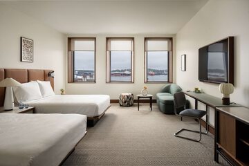 Room 48 of 91