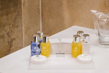Bathroom amenities