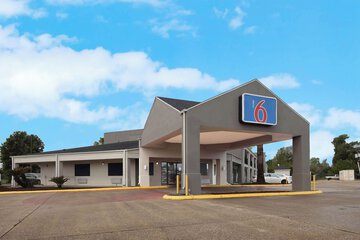 Motel 6 Lake Charles LA