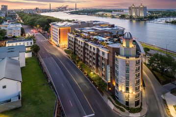 Homewood Suites by Hilton Savannah Historic Dist / Riverfront