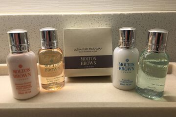 Bathroom amenities